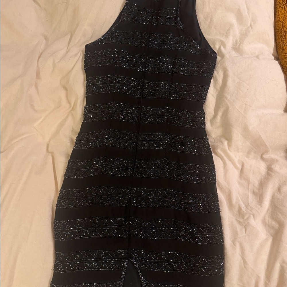Elegant Black and Blue Midi Dress